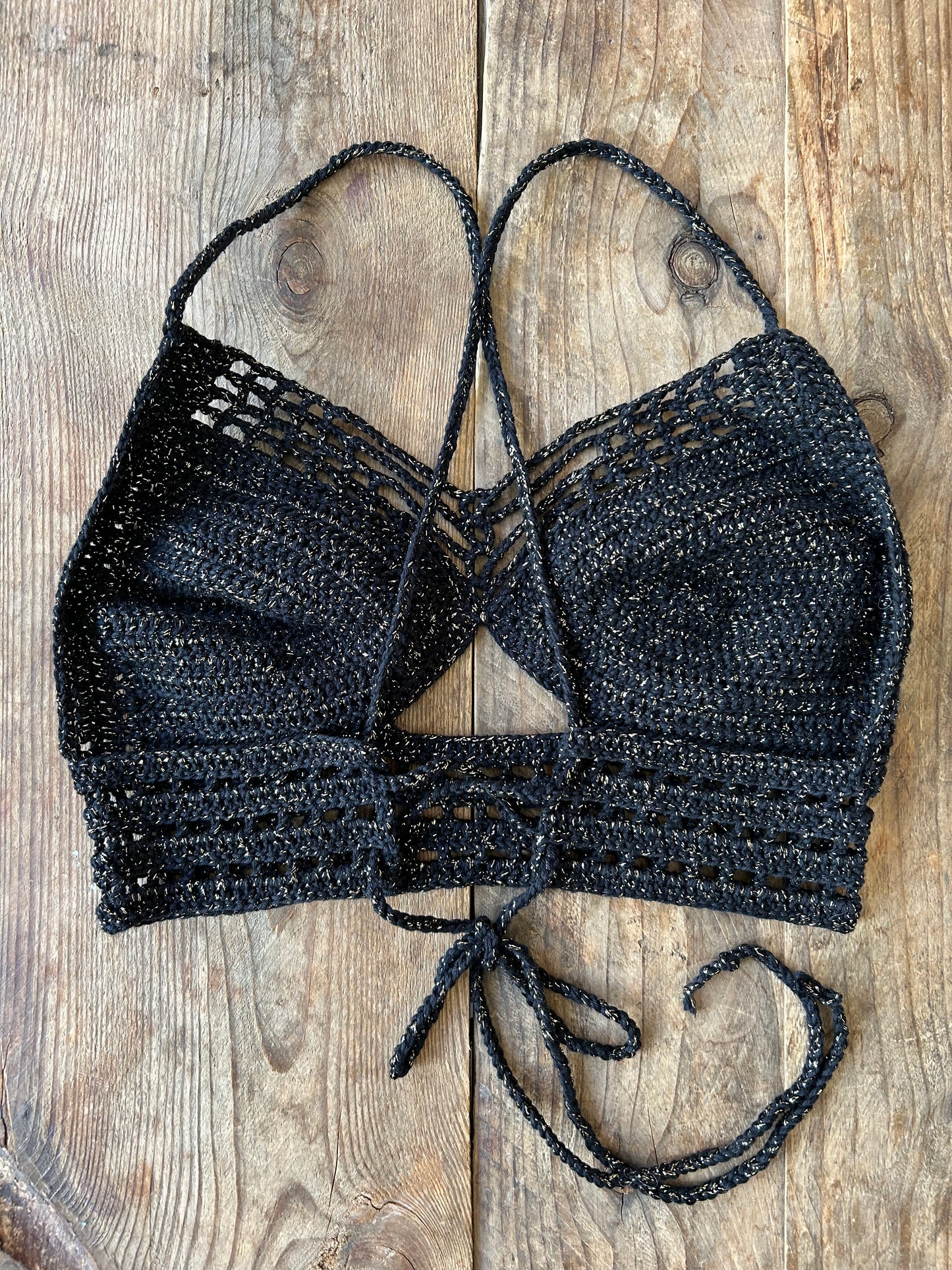 Häkeltop | Schwarz & Gold | Größe M/L